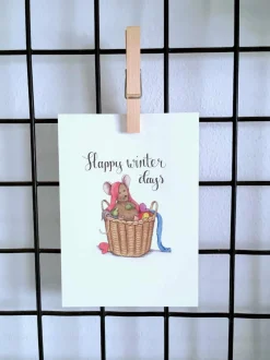 Anillustration Ansichtkaart Muisje in mand winterkleding
