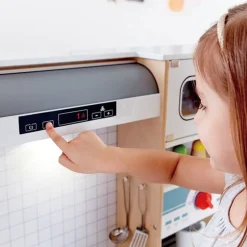 Hape Treintafel Inschuifbaar Ride-on Engine Table