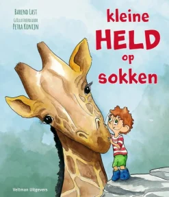 Kleine held op sokken