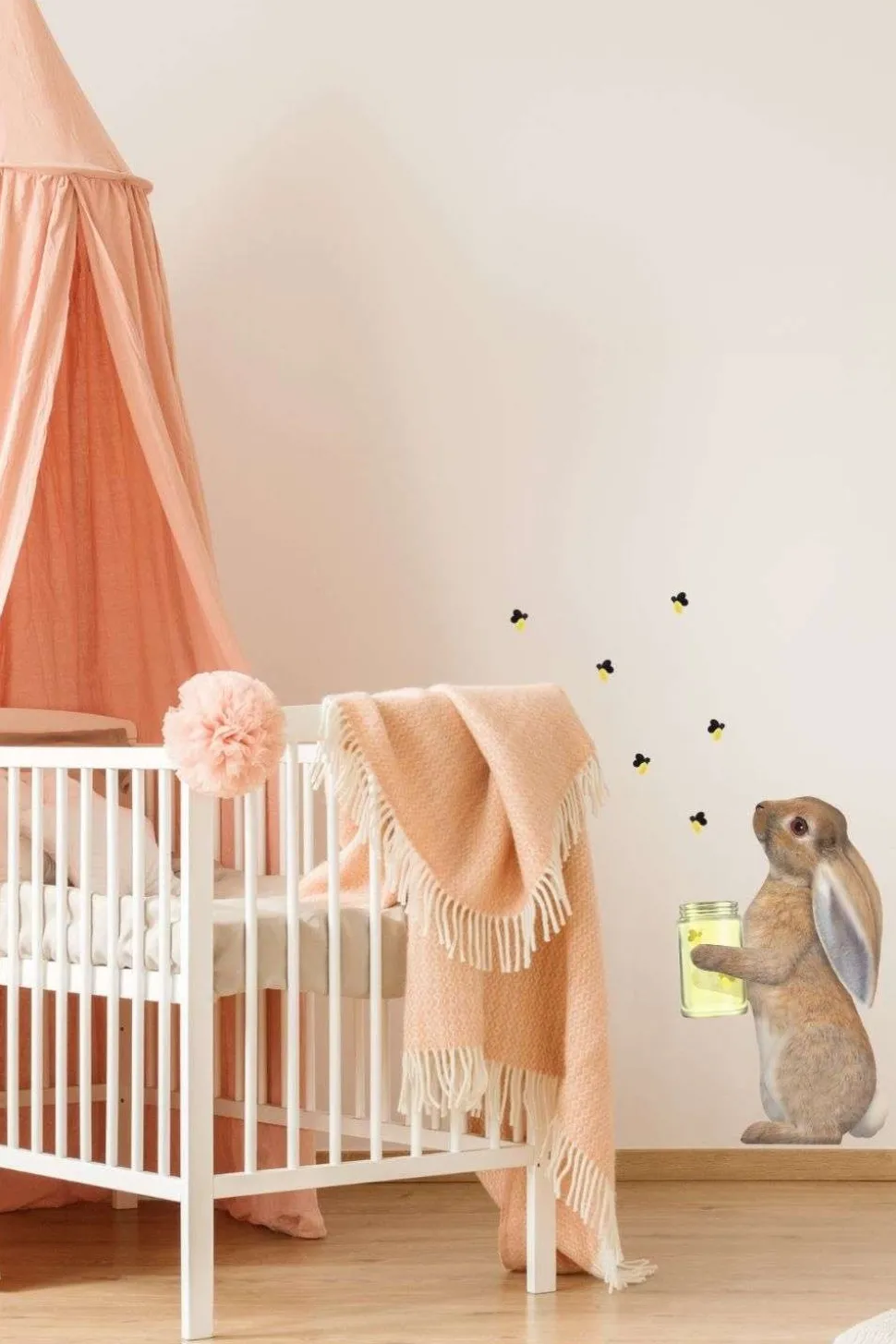 Sticky Tales Muursticker Konijn met Potje Vuurvliegjes